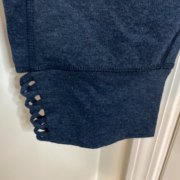 Calvin Klein capris navy blue - Picture 2 of 5